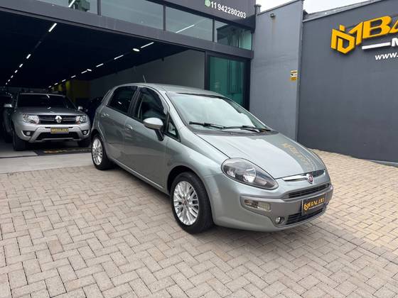 FIAT PUNTO 1.6 ESSENCE 16V FLEX 4P MANUAL FIAT PUNTO 1.6 ESSENCE 16V FLEX 4P MANUAL